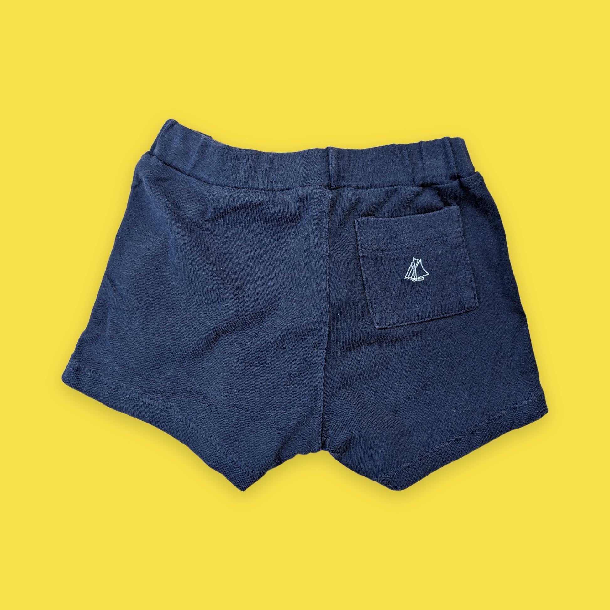 short dunkelblau