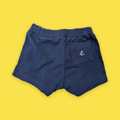 short dunkelblau
