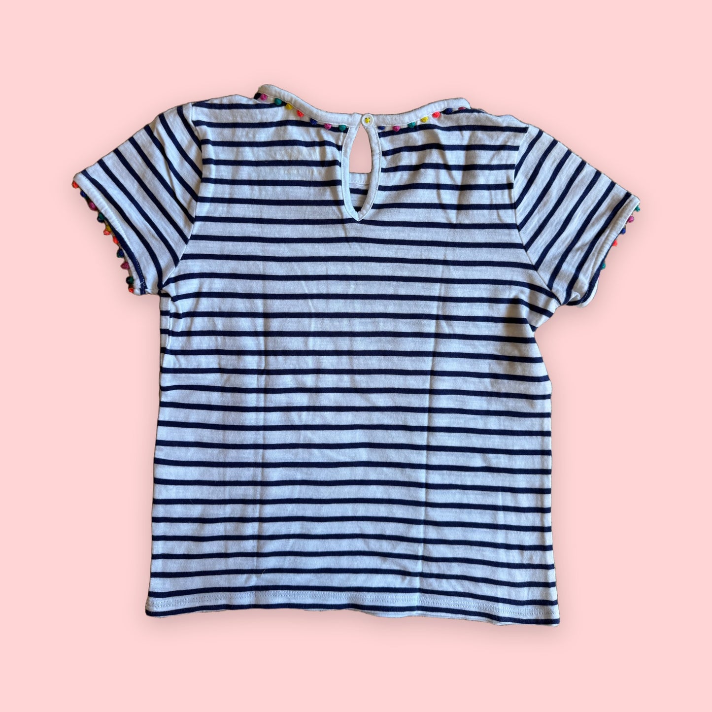 T-Shirt mit bommelkante